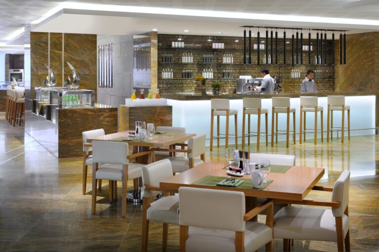 JWMM_Kitchen6_barArea