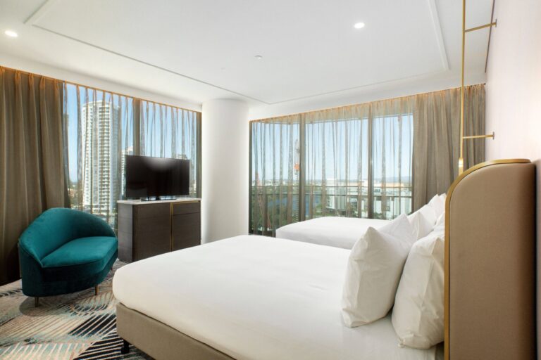 deluxe-twin-panoramic-room (1)