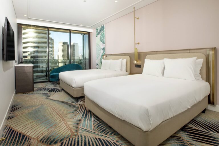 deluxe-twin-room (1)
